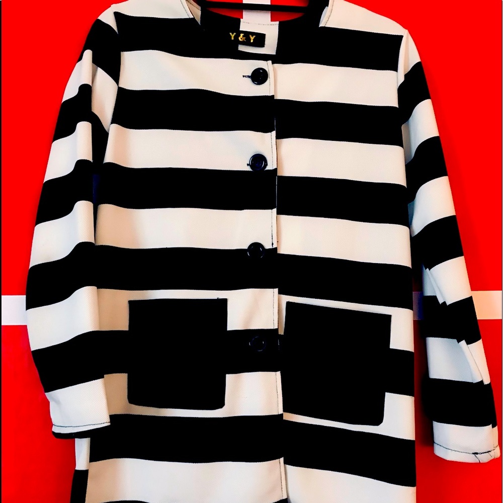 Black & white striped blazer/jacket